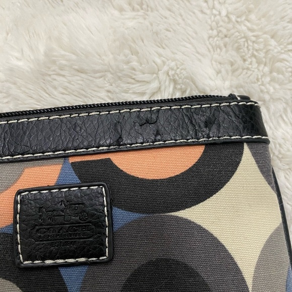 Coach Multicolor Circle Pattern Signature Wristlet - Picture 4 of 16